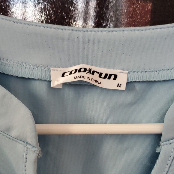 Light Blue Sleeveless Dress - Picture 2 of 4